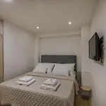Marina Vila *