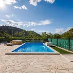 Vila Marina Mliniste